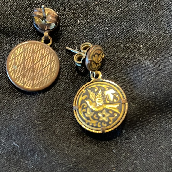 Hand made Portuguese Carved Earrings - Picture 3 of 5